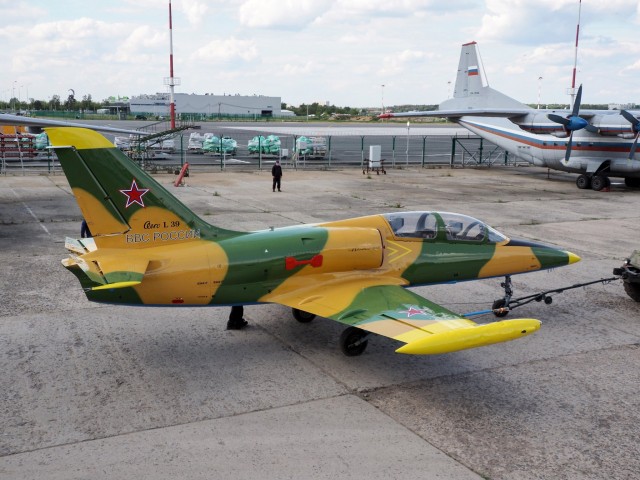L-39M_834417.jpg