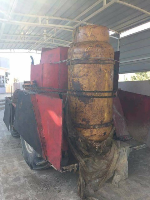 IS SVBIED captured in Albu Sayf had a 1000kg Chlorine cylinder.jpg