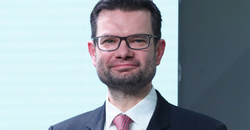 2021-12-07_Unterzeichnung_des_Koalitionsvertrages_der_20._Wahlperiode_des_Bundestages_by_Sandro_Halank112.jpg