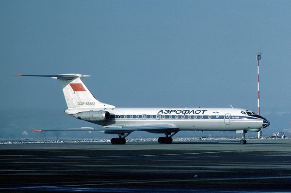 Aeroflot_Tu-134A_CCCP-65862_LFSB_1975-12-28.png